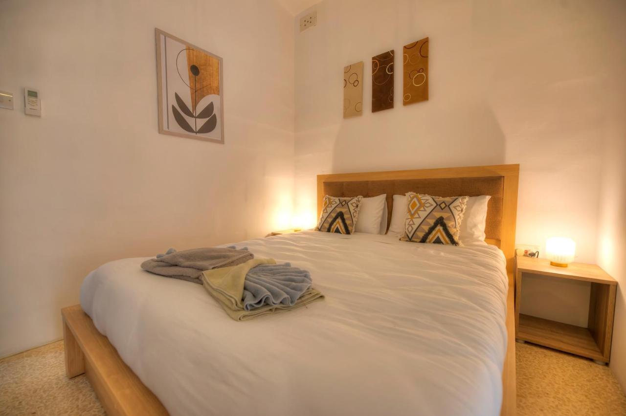 Enormous 3bedrooms Seafront With Balcony Pdeh1-1