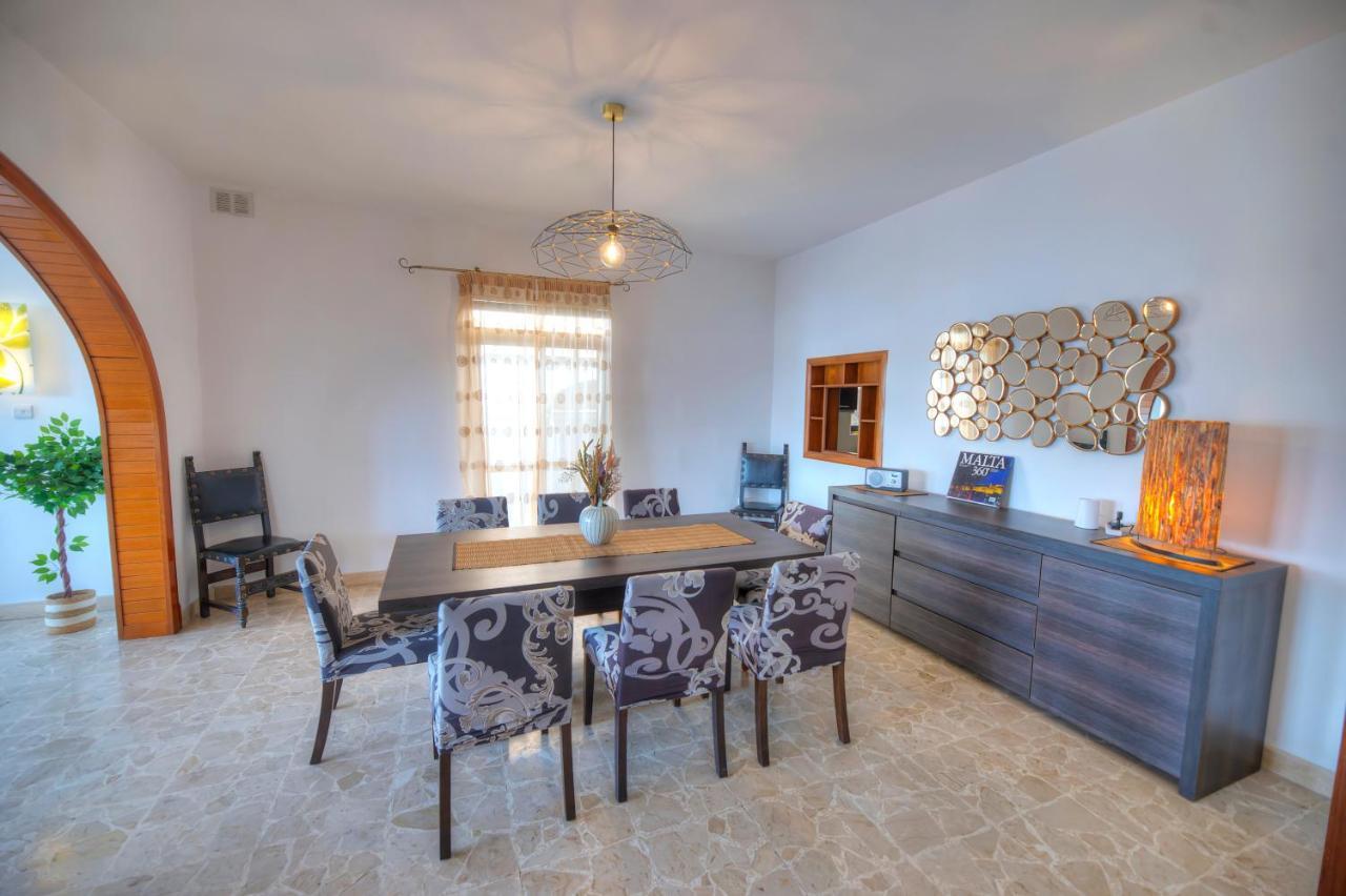 Enormous 3bedrooms Seafront With Balcony Pdeh1-1 Apartament Sliema