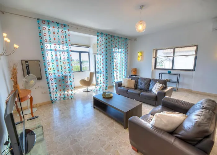 Enormous 3Bedrooms Seafront With Balcony Pdeh1-1