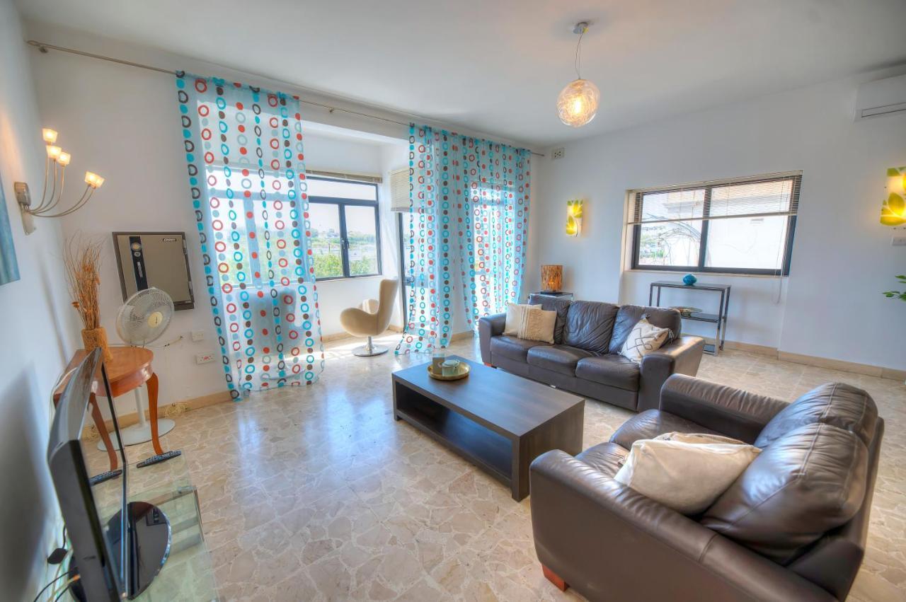 Enormous 3bedrooms Seafront With Balcony Pdeh1-1 Appartement *