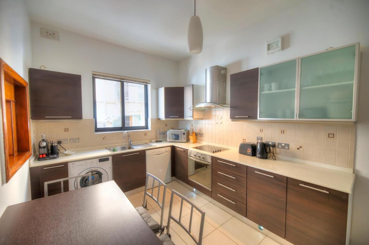 Enormous 3bedrooms Seafront With Balcony Pdeh1-1 *