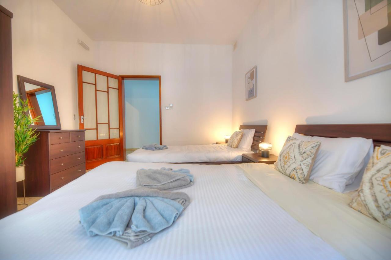 Appartement Enormous 3bedrooms Seafront With Balcony Pdeh1-1 Sliema
